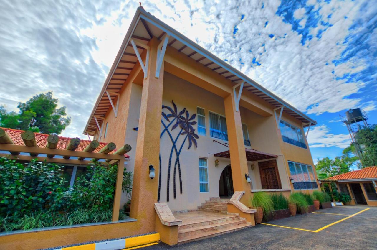 No 5 Boutique Hotel Limited Entebbe Esterno foto