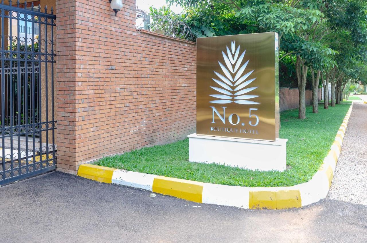 No 5 Boutique Hotel Limited Entebbe Esterno foto