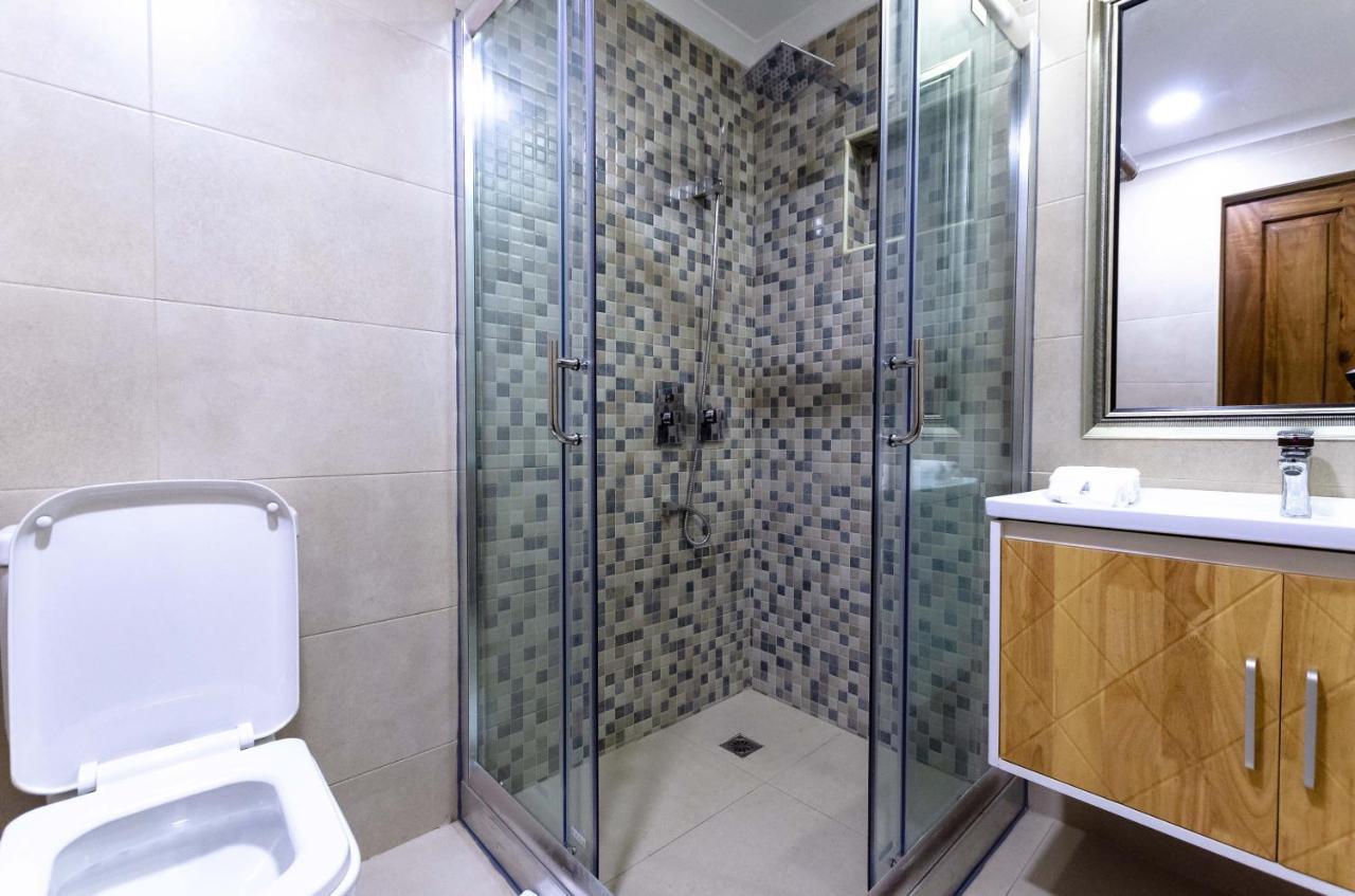 No 5 Boutique Hotel Limited Entebbe Esterno foto